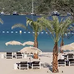 Akana Cennet Koyu Bodrum Golturkbuku